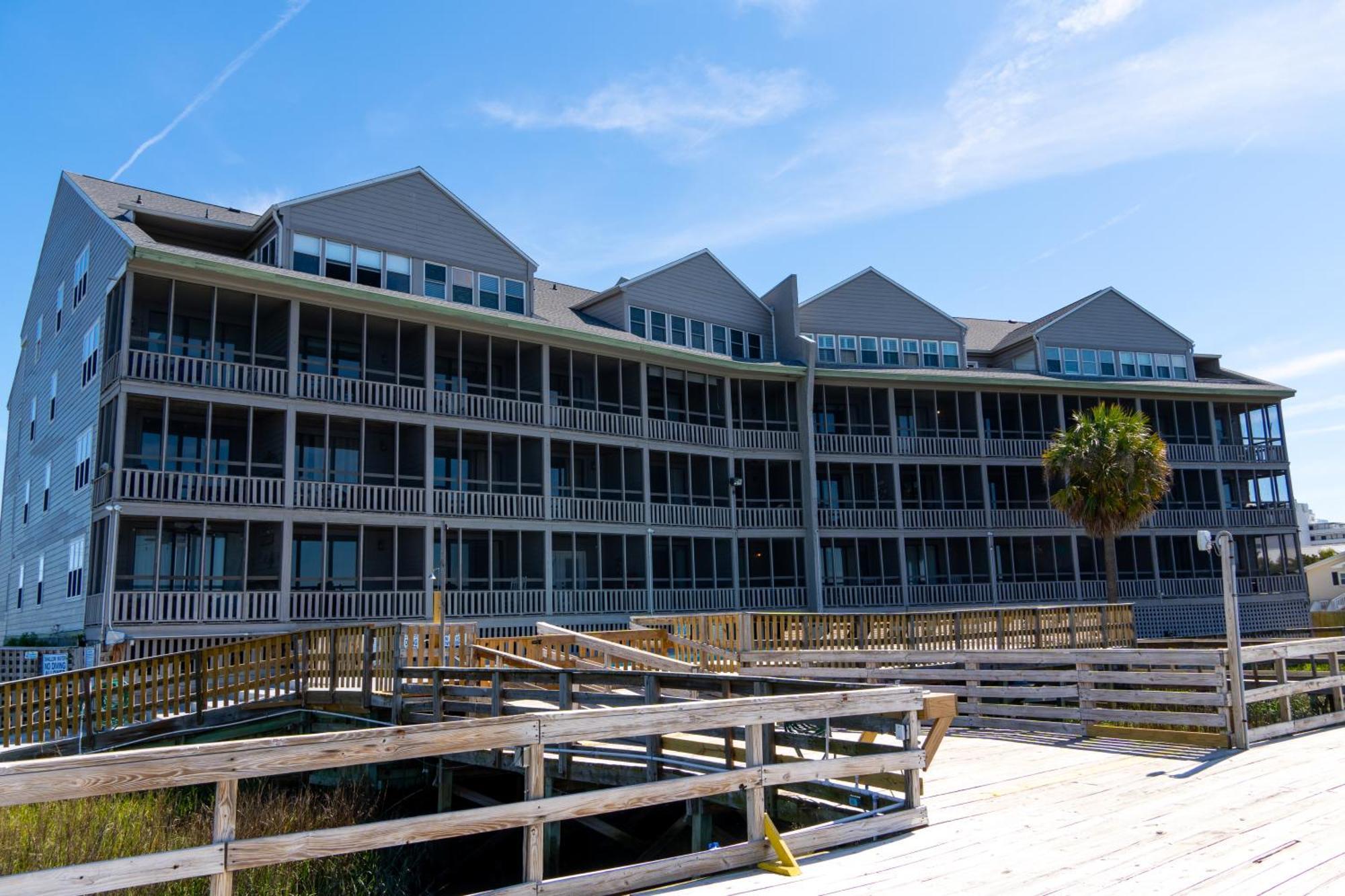 Sea Watch Inn At The Landing Garden City Exterior photo