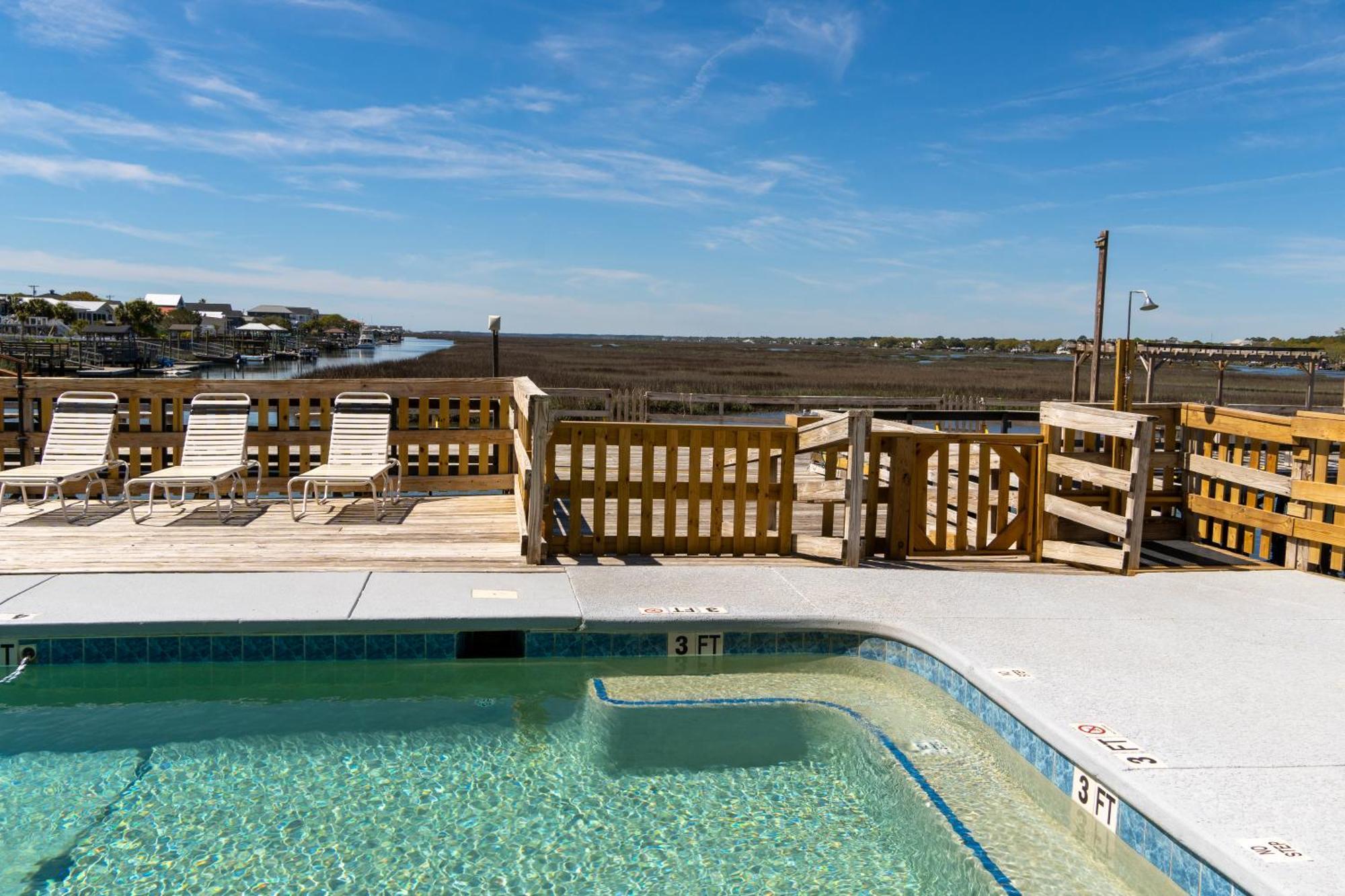 Sea Watch Inn At The Landing Garden City Exterior photo
