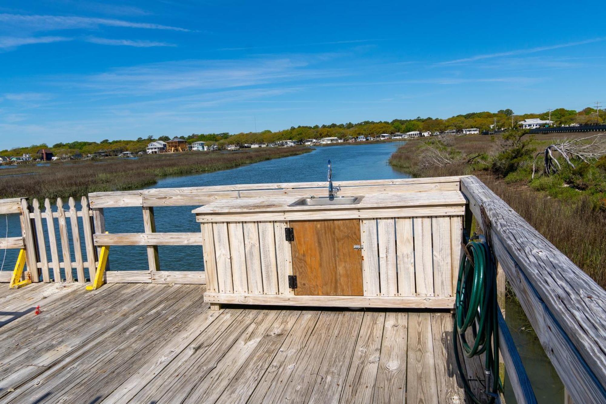 Sea Watch Inn At The Landing Garden City Exterior photo