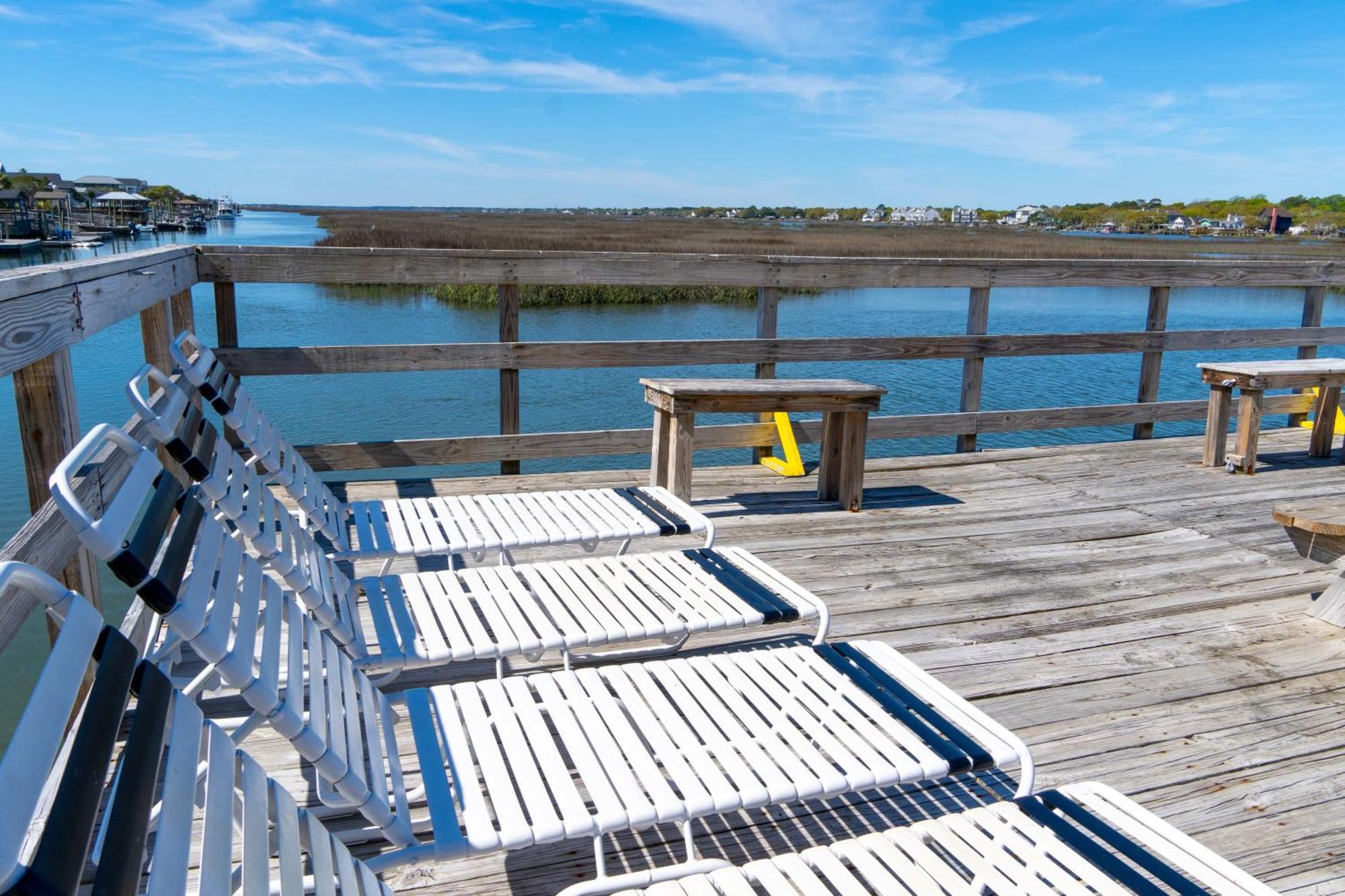 Sea Watch Inn At The Landing Garden City Exterior photo