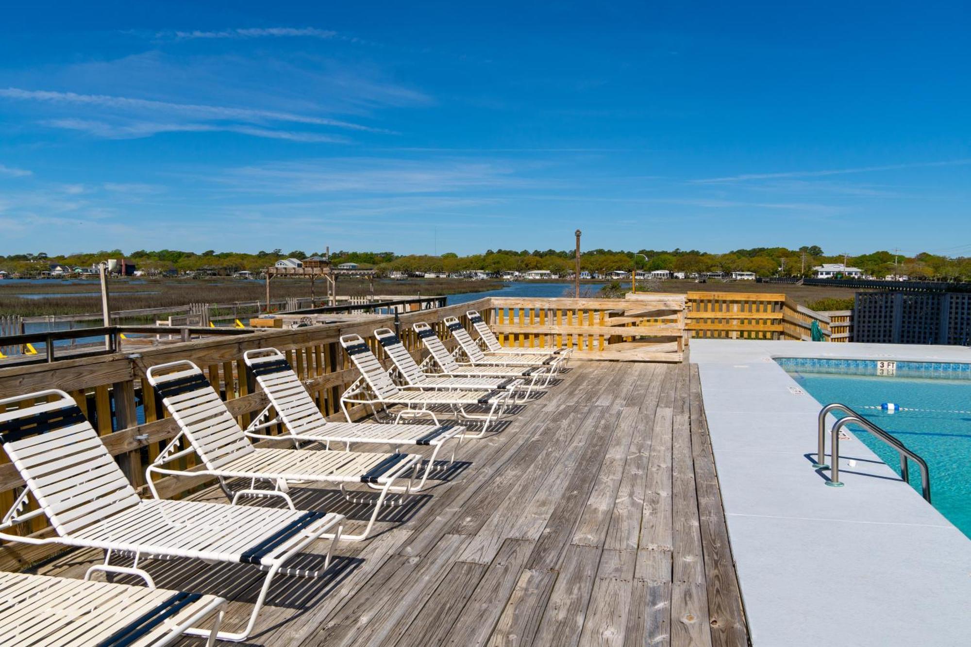 Sea Watch Inn At The Landing Garden City Exterior photo